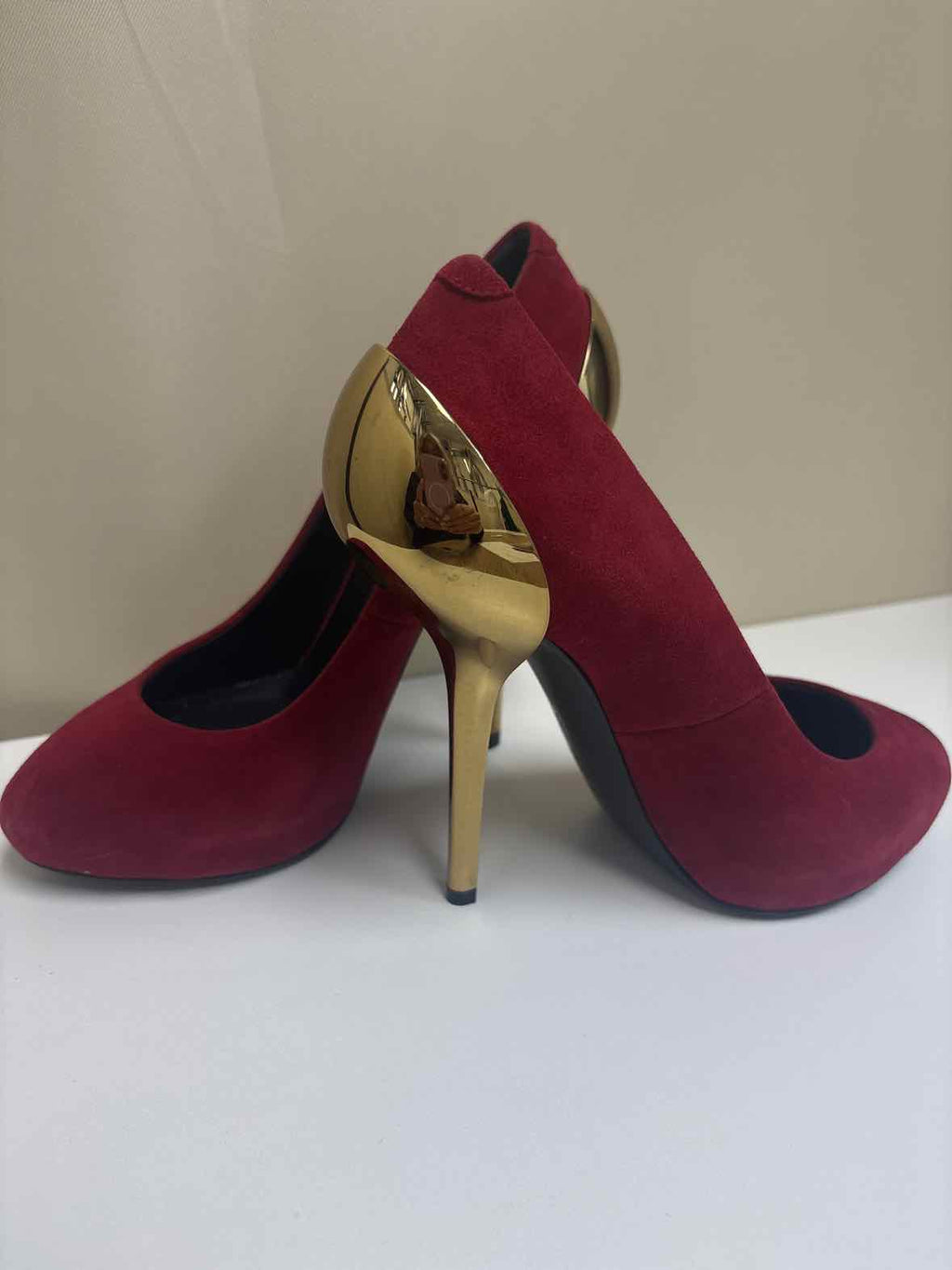 Giuseppe Zanotti Red Suede Pumps with Sculptural Gold Heel