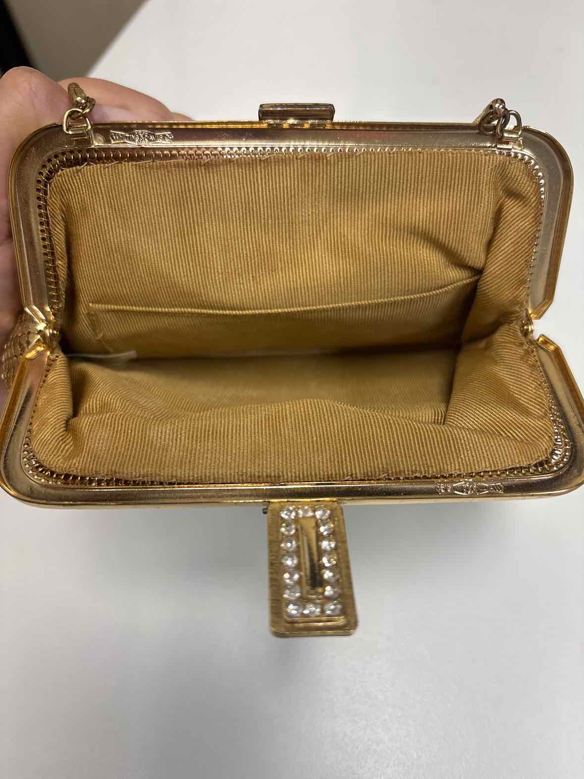 Vintage Whiting & Davis Gold Mesh Evening Purse – Art Deco Clasp (1950s–60s)