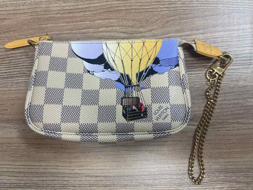 Louis Vuitton Damier Azur Balloon Illustre Mini Pochette Wristlet – Limited Edition