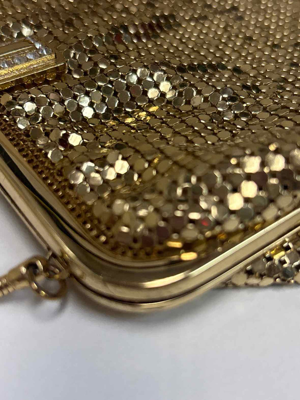 Vintage Whiting & Davis Gold Mesh Evening Purse – Art Deco Clasp (1950s–60s)