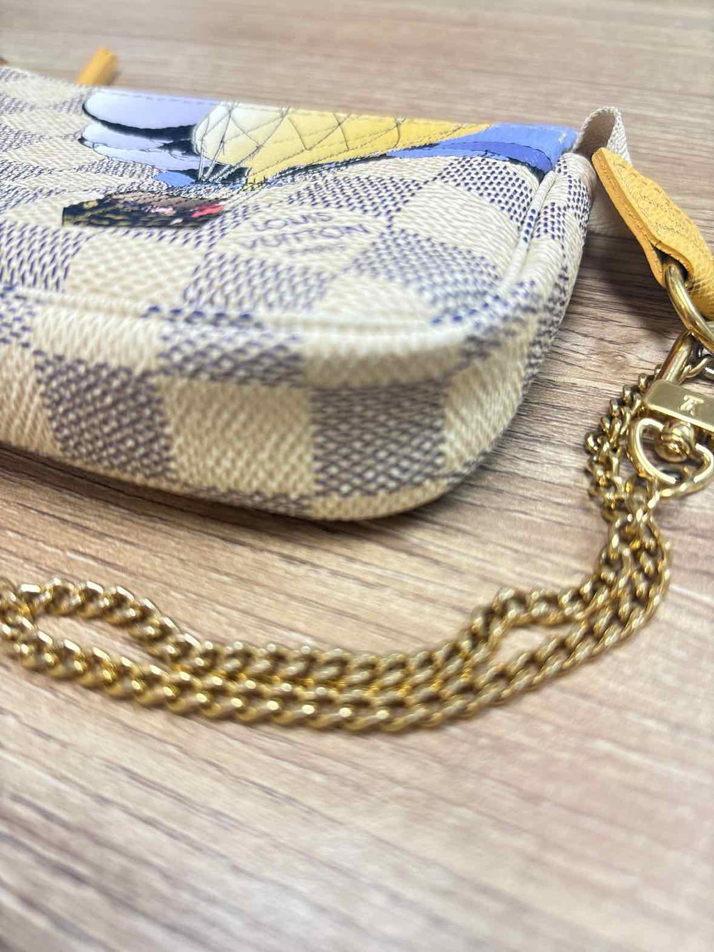 Louis Vuitton Damier Azur Balloon Illustre Mini Pochette Wristlet – Limited Edition