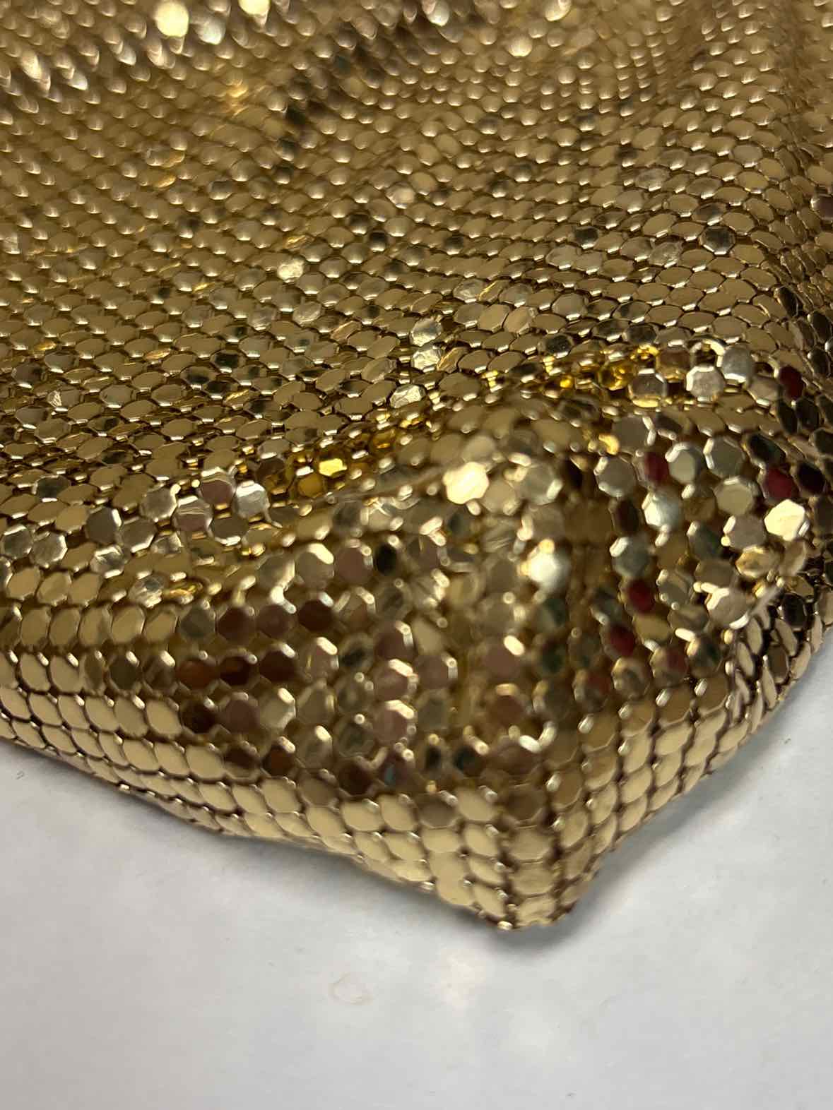 Vintage Whiting & Davis Gold Mesh Evening Purse – Art Deco Clasp (1950s–60s)
