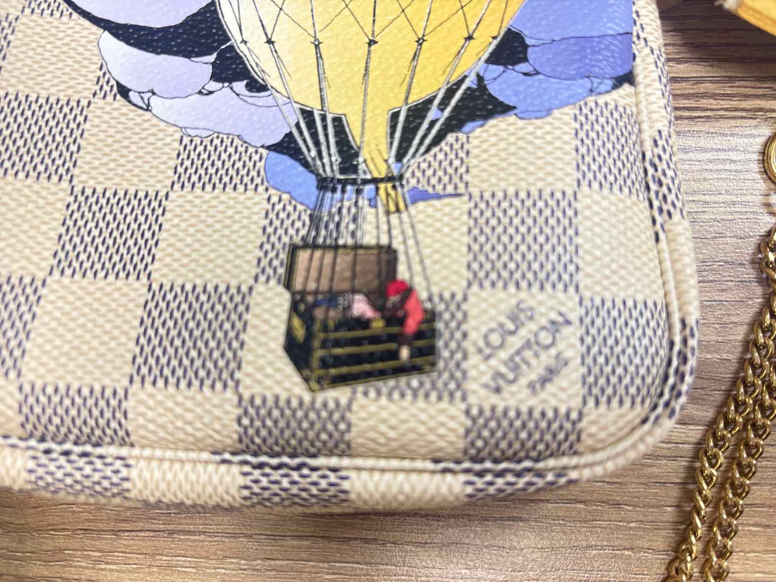 Louis Vuitton Damier Azur Balloon Illustre Mini Pochette Wristlet – Limited Edition