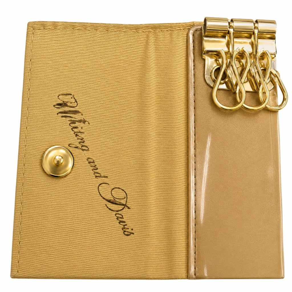 Vintage Whiting & Davis Gold Mesh Key Case Holder – 1960s–70s