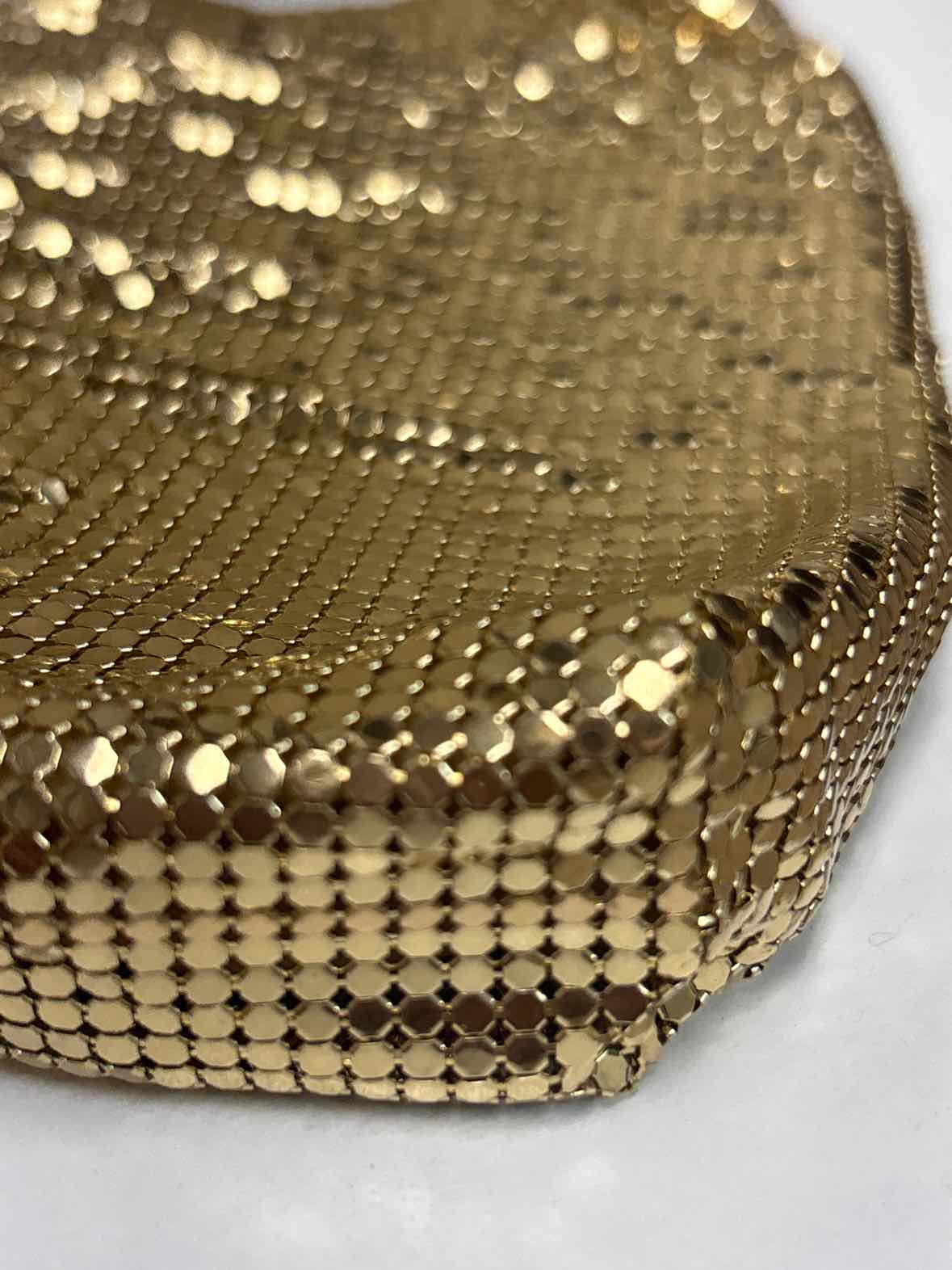 Vintage Whiting & Davis Gold Mesh Evening Purse – Art Deco Clasp (1950s–60s)