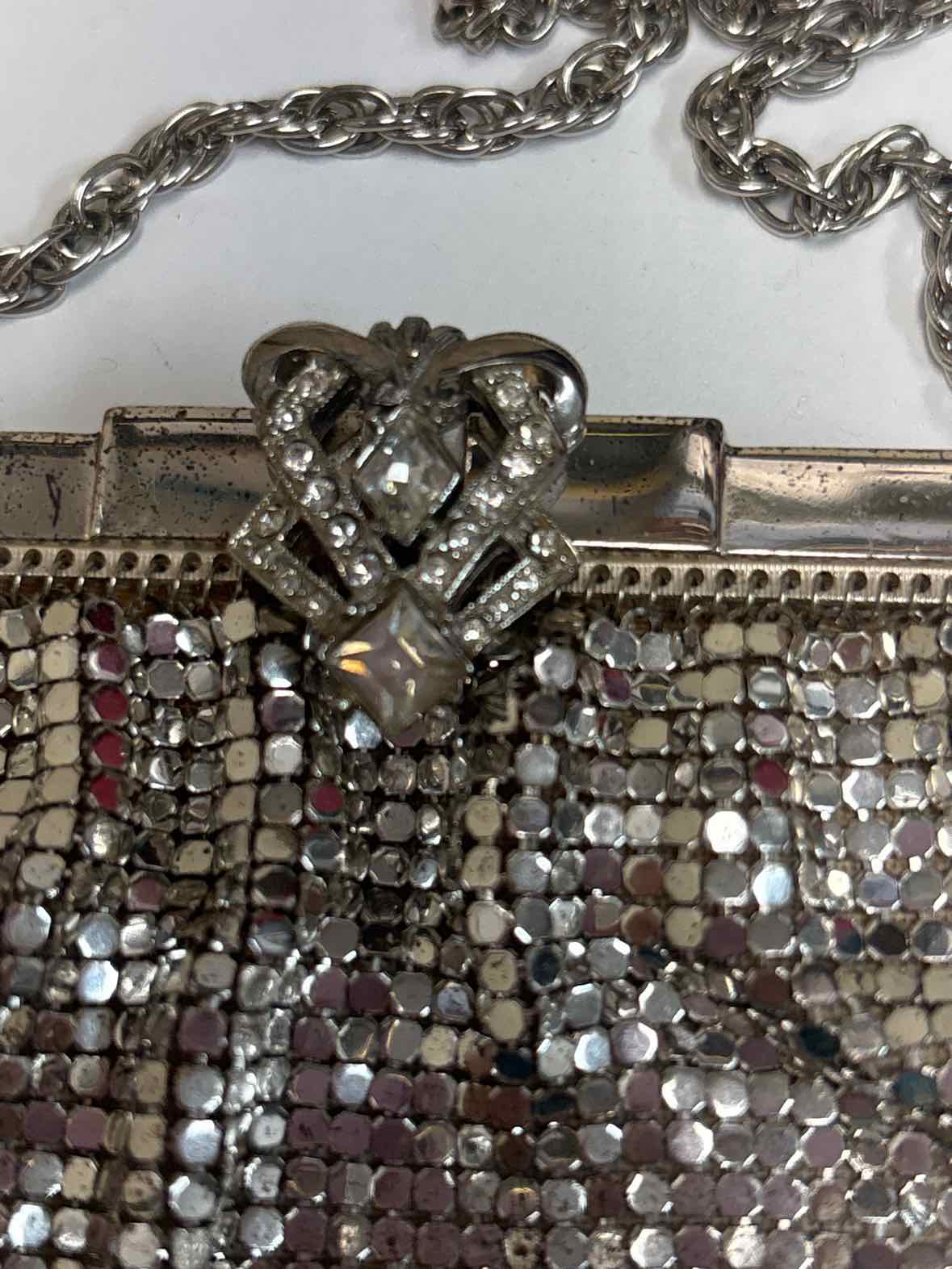 Vintage Whiting & Davis Silver Mesh Evening Purse – Art Deco Clasp (1950s–60s)
