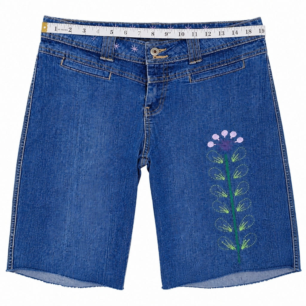Made by Henrietta Hand-Stitched Embroidered Upcycled Denim Shorts – Size M